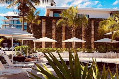 MAMITA´S BEACH CLUB