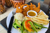 Mariscos Los Tomateros