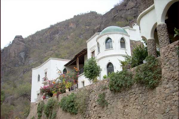 Hacienda del rio Logo in Batopilas, Chihuahua