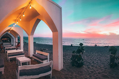 Flamingos Beach Club
