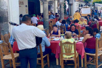 Los Portales Lugar Típico